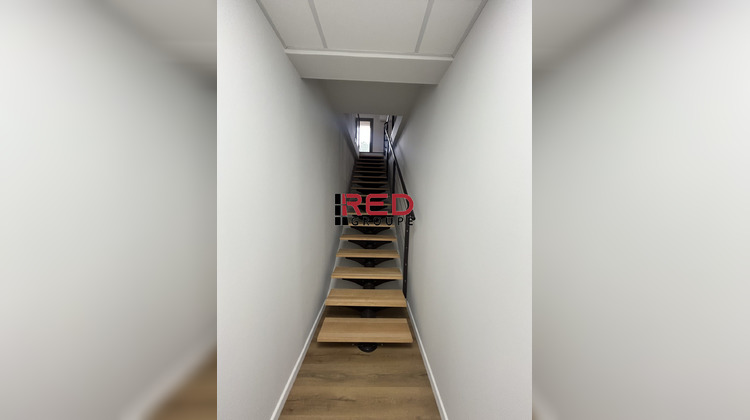 Ma-Cabane - Location Divers Saint-Cannat, 150 m²