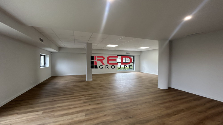 Ma-Cabane - Location Divers Saint-Cannat, 150 m²