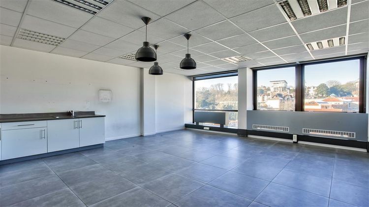 Ma-Cabane - Location Divers SAINT CLOUD, 746 m²