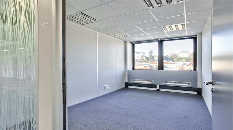 Ma-Cabane - Location Divers SAINT CLOUD, 746 m²