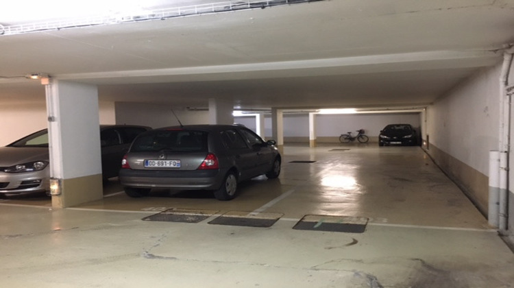 Ma-Cabane - Location Divers SAINT-CLOUD, 0 m²