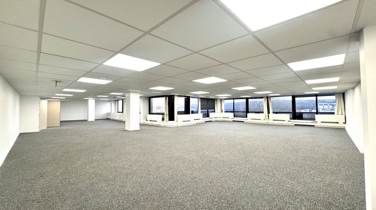 Ma-Cabane - Location Divers Saint-Cloud, 168 m²