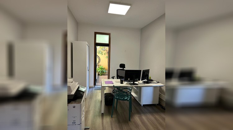 Ma-Cabane - Location Divers Saint-Denis, 100 m²