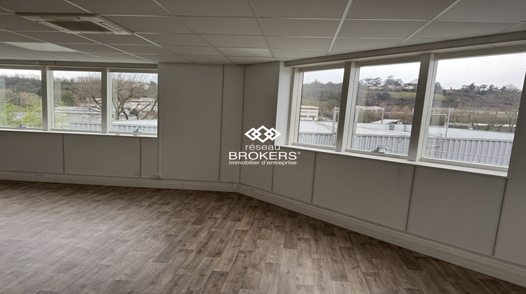 Ma-Cabane - Location Divers Saint-Genis-Laval, 126 m²