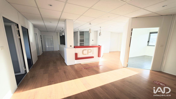 Ma-Cabane - Location Divers Saint-Grégoire, 248 m²