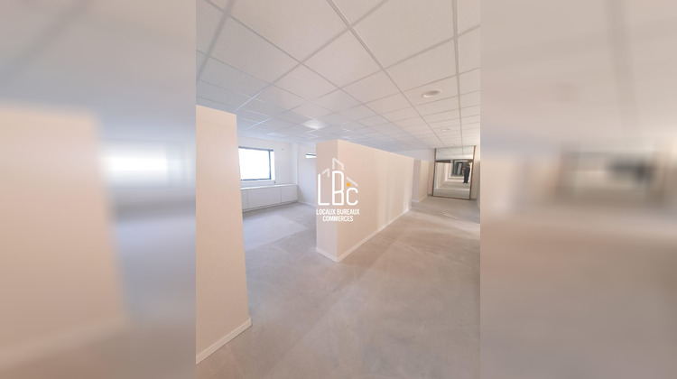 Ma-Cabane - Location Divers Saint-Herblain, 299 m²