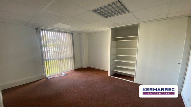 Ma-Cabane - Location Divers Saint-Jacques-de-la-Lande, 698 m²