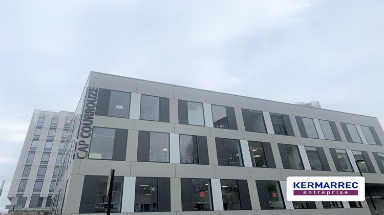 Ma-Cabane - Location Divers Saint-Jacques-de-la-Lande, 715 m²