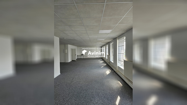 Ma-Cabane - Location Divers Saint-Jacques-de-la-Lande, 231 m²
