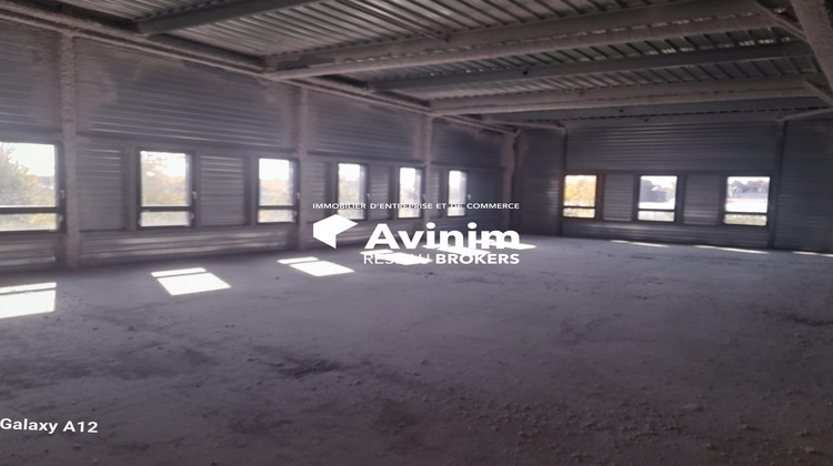 Ma-Cabane - Location Divers Saint-Jean-le-Blanc, 200 m²