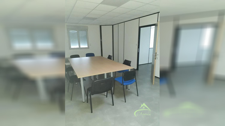 Ma-Cabane - Location Divers Saint-Junien, 151 m²