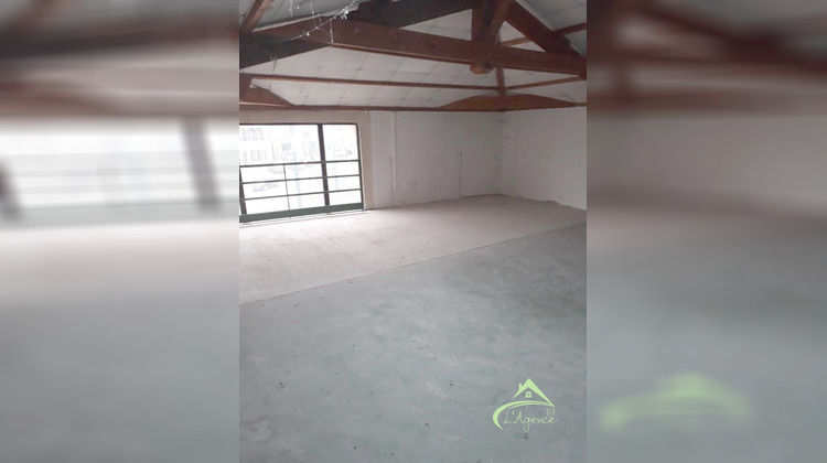 Ma-Cabane - Location Divers Saint-Junien, 141 m²