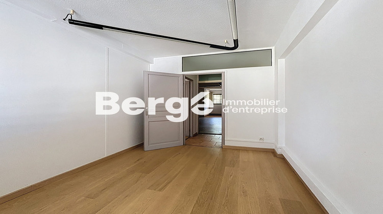 Ma-Cabane - Location Divers Saint-Laurent-du-Var, 70 m²