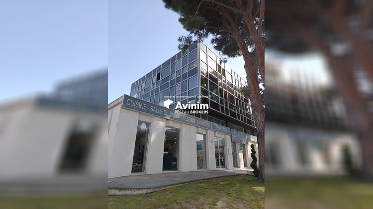 Ma-Cabane - Location Divers Saint-Laurent-du-Var, 147 m²