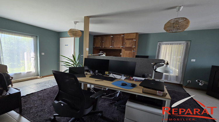 Ma-Cabane - Location Divers Saint-Pantaléon-de-Larche, 70 m²