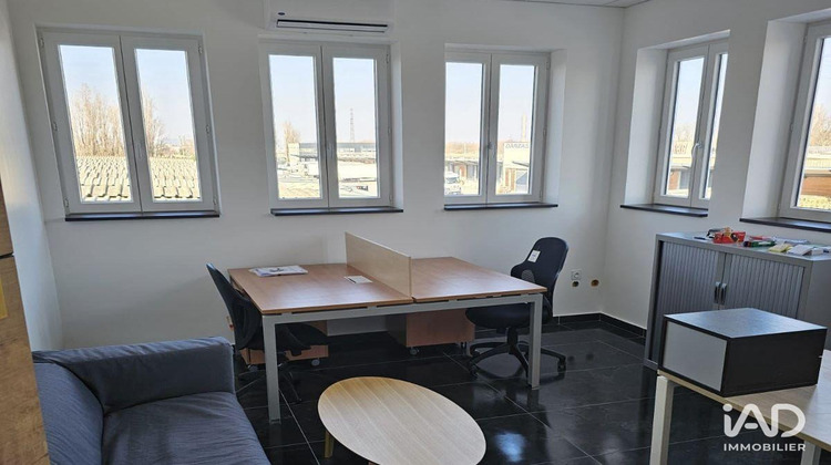Ma-Cabane - Location Divers Saint-Priest, 520 m²