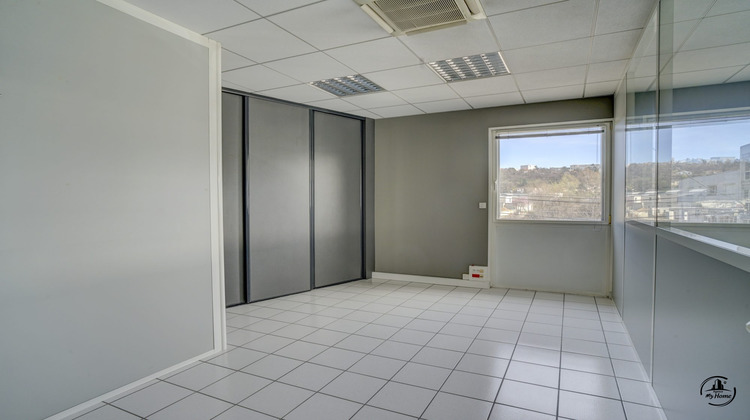 Ma-Cabane - Location Divers Saint-Priest-en-Jarez, 150 m²