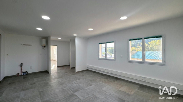 Ma-Cabane - Location Divers Saint-Restitut, 100 m²