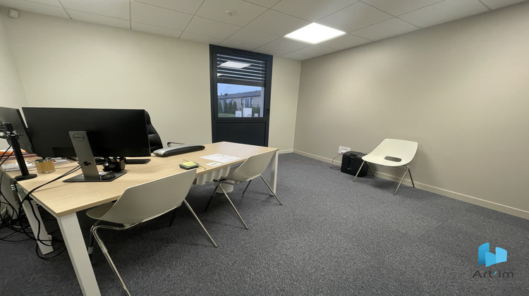 Ma-Cabane - Location Divers Saint-Saturnin, 442 m²