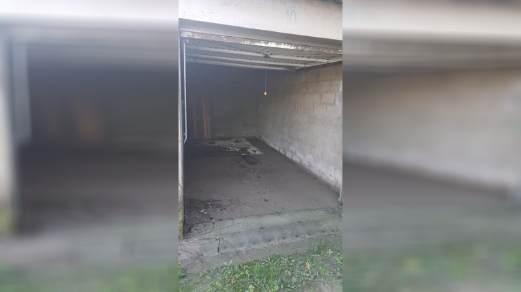 Ma-Cabane - Location Divers SALON-DE-PROVENCE, 15 m²