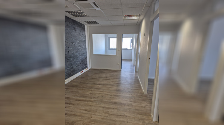 Ma-Cabane - Location Divers Seyssins, 129 m²