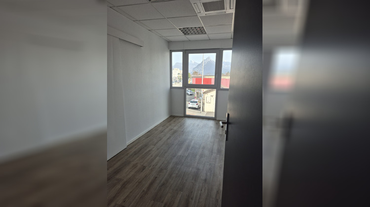 Ma-Cabane - Location Divers Seyssins, 129 m²