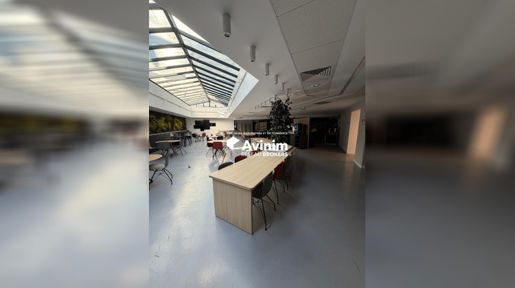 Ma-Cabane - Location Divers Suresnes, 1099 m²