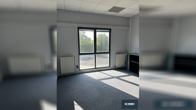 Ma-Cabane - Location Divers Templemars, 360 m²