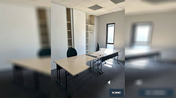 Ma-Cabane - Location Divers Templemars, 360 m²