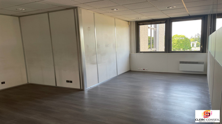 Ma-Cabane - Location Divers Val-de-Reuil, 970 m²