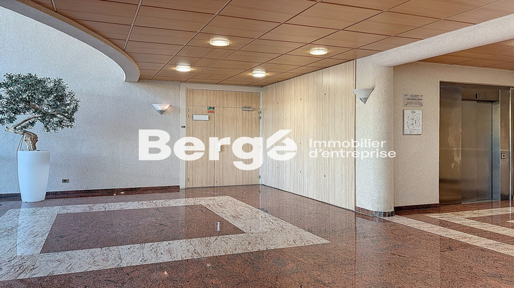 Ma-Cabane - Location Divers Valbonne, 184 m²