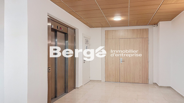 Ma-Cabane - Location Divers Valbonne, 501 m²