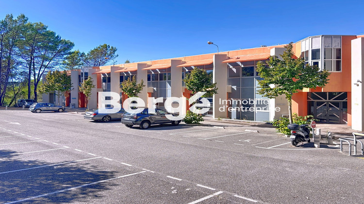 Ma-Cabane - Location Divers Valbonne, 2352 m²