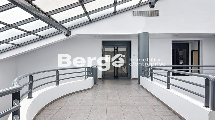 Ma-Cabane - Location Divers Valbonne, 533 m²