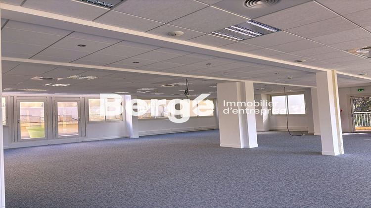 Ma-Cabane - Location Divers Valbonne, 342 m²