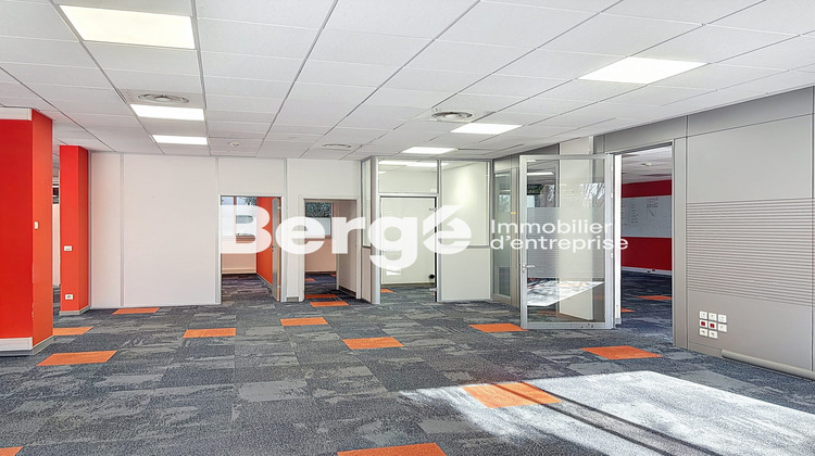 Ma-Cabane - Location Divers Valbonne, 280 m²