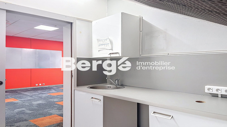 Ma-Cabane - Location Divers Valbonne, 280 m²