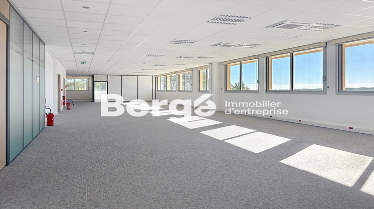 Ma-Cabane - Location Divers Valbonne, 273 m²