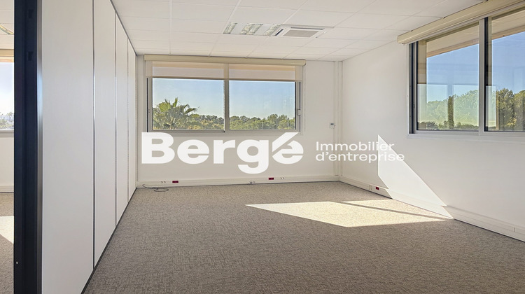 Ma-Cabane - Location Divers Valbonne, 273 m²