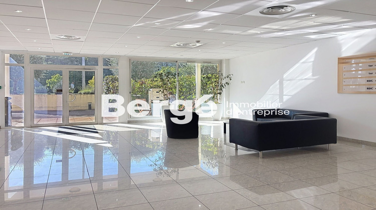 Ma-Cabane - Location Divers Valbonne, 355 m²