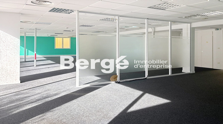 Ma-Cabane - Location Divers Valbonne, 355 m²