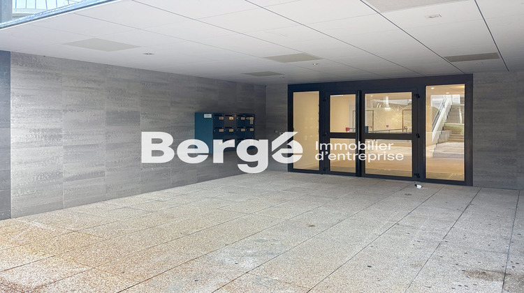 Ma-Cabane - Location Divers Valbonne, 435 m²