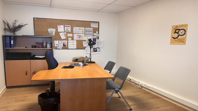 Ma-Cabane - Location Divers Vannes, 350 m²