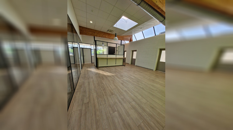 Ma-Cabane - Location Divers Vannes, 250 m²