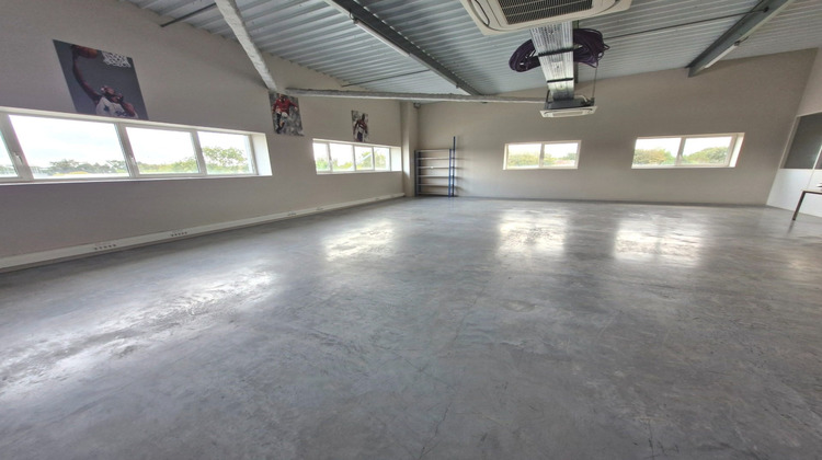 Ma-Cabane - Location Divers Vannes, 217 m²