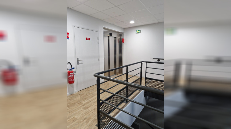 Ma-Cabane - Location Divers Vannes, 217 m²