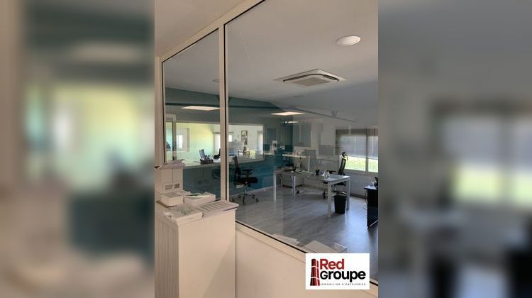 Ma-Cabane - Location Divers Venelles, 360 m²