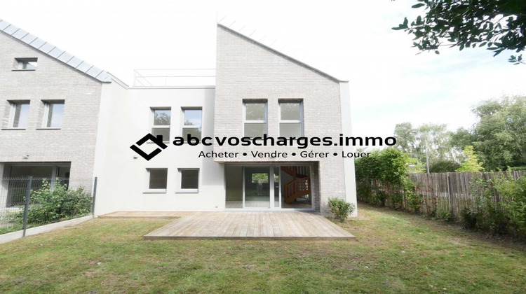 Ma-Cabane - Location Divers VILLENEUVE D ASCQ, 146 m²