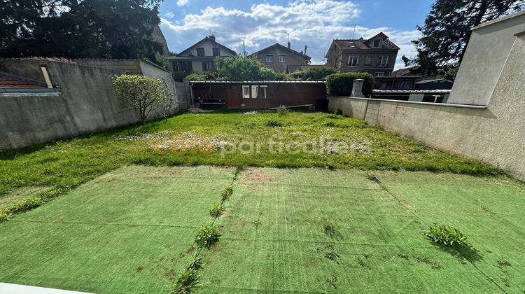Ma-Cabane - Location Immeuble VILLENEUVE-LE-ROI, 0 m²