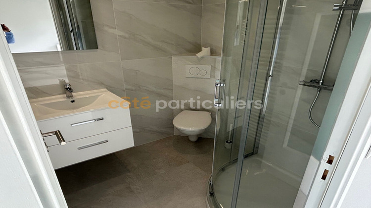 Ma-Cabane - Location Immeuble VILLENEUVE-LE-ROI, 0 m²